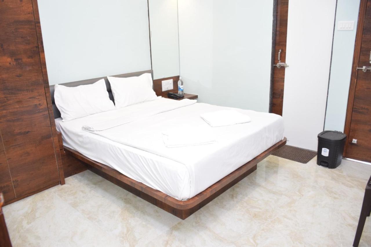 Shankar Residency, Akkalkot Akalkot المظهر الخارجي الصورة