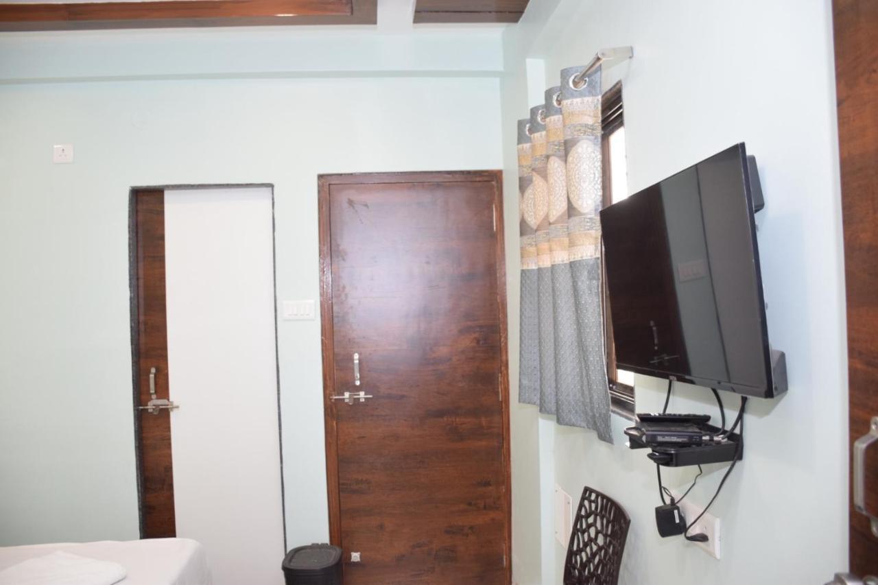 Shankar Residency, Akkalkot Akalkot المظهر الخارجي الصورة